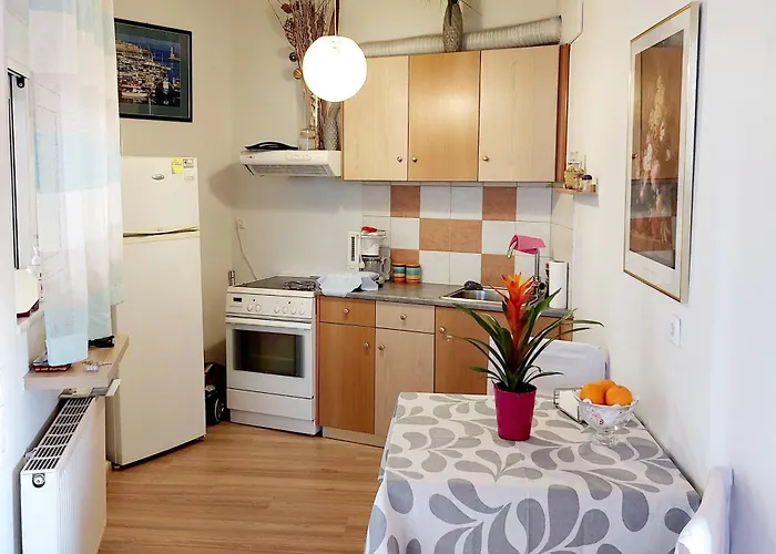 Argy Cozy * La Canea